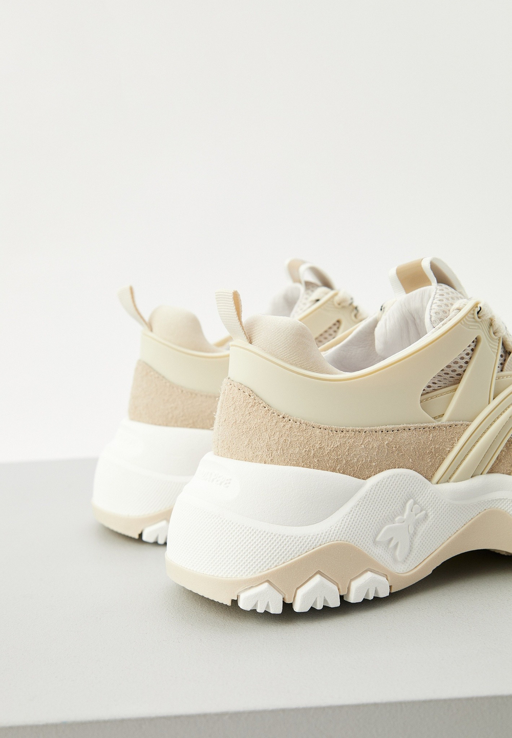 Кроссовки женские PATRIZIA PEPE