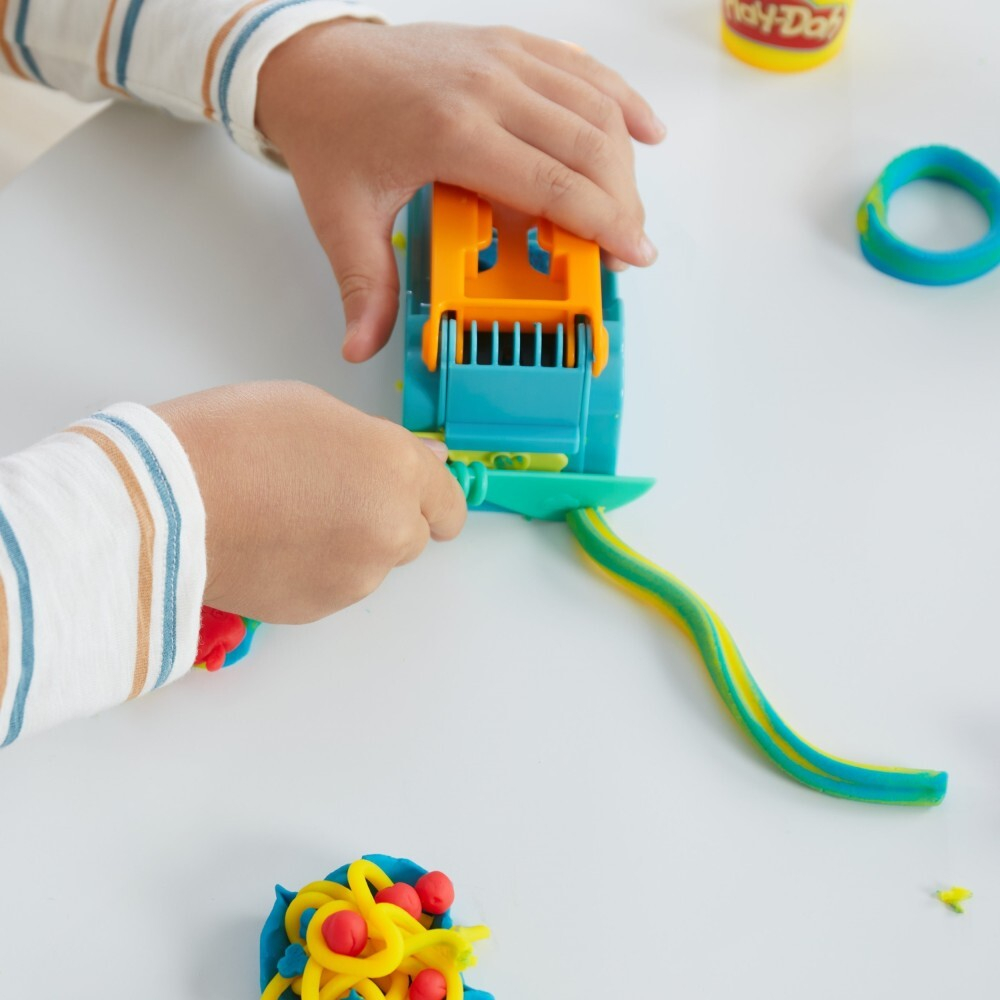 Play-Doh - Ciastolina Веселая фабрика 3 тюбика + аксессуары F8805 / артикул   F8805  / GTIN 5010996204646