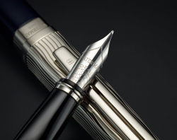 Перьевая ручка Waterman "Exception SE Deluxe Blue CT" синяя, перо:M , в подарочной упаковке.