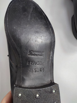 Ботинки черные на шнурках 40 размер