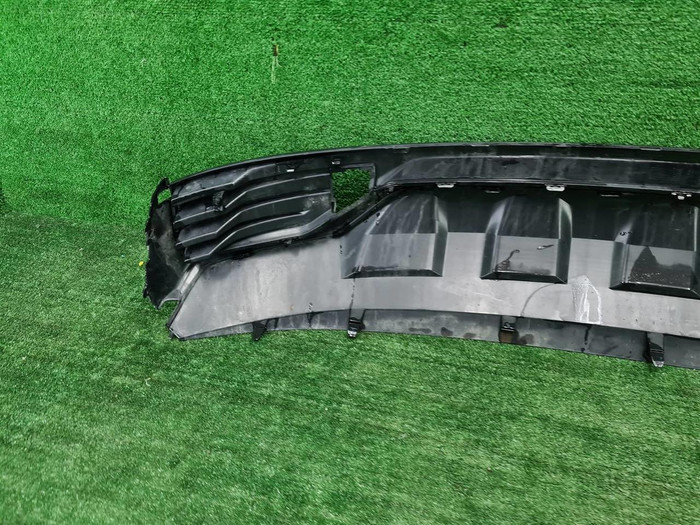 Юбка заднего бампера Geely Monjaro (2021-н.в.)