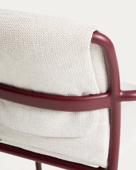 Уличный стул Linosa из бордового алюминия с бежевой подушкой