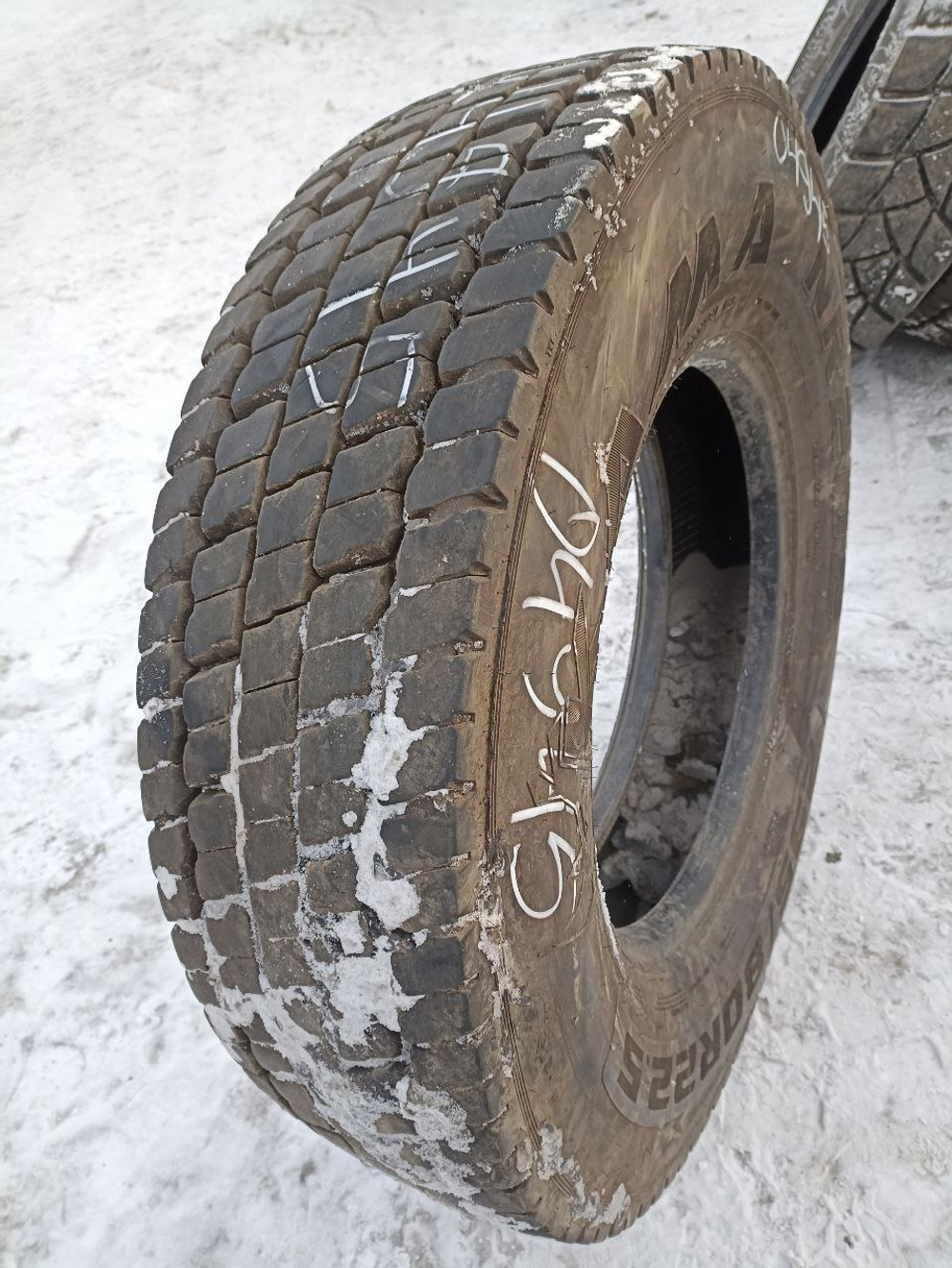 295/80R22.5 Kama NR202 шина б/у