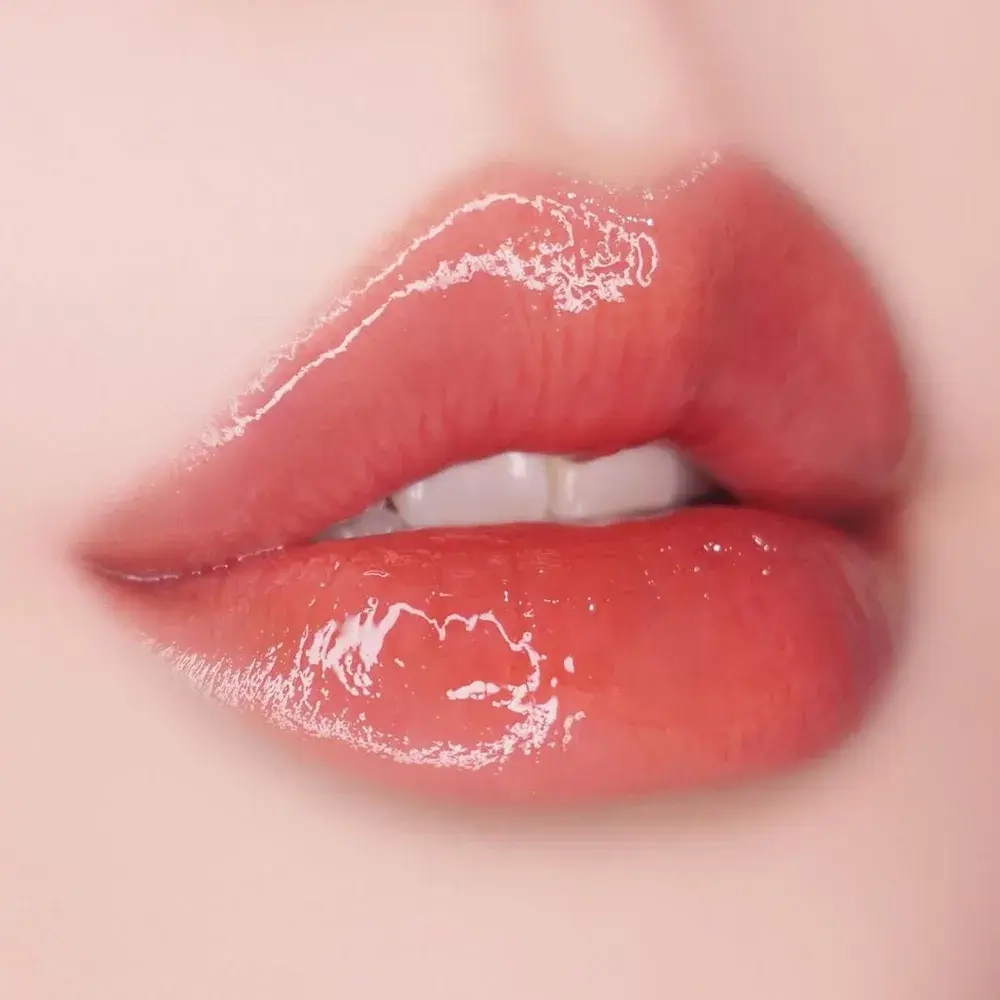 UNLEASHIA Sisua Popcorn Syrup Lip Plumper - Блеск-плампер для губ