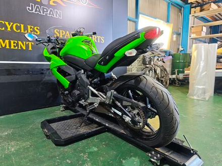 Kawasaki Ninja 400R 2011