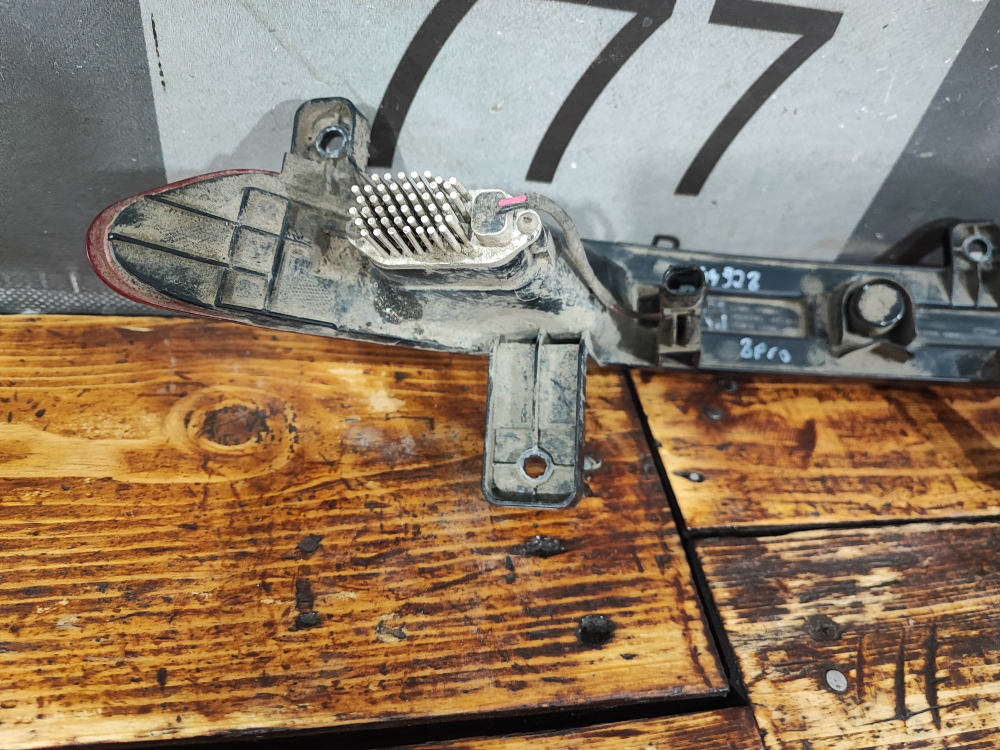 ПТФ задний правый Chery Tiggo 8 Pro 21-нв Б/У Оригинал 605000368AA