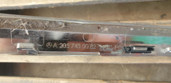 Молдинг крышки багажника Mercedes C (W205) 14-23 Б/У Оригинал A2057430082