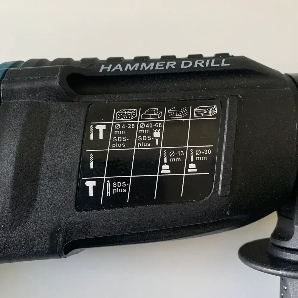 Bosch Перфоратор 800 Вт