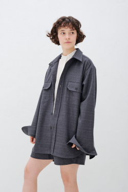 Объемная рубашка серая в клетку