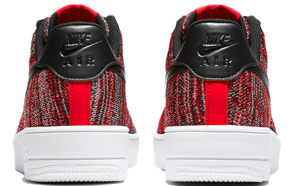 Кроссовки Nike Air Force 1 Low Flyknit 2.0