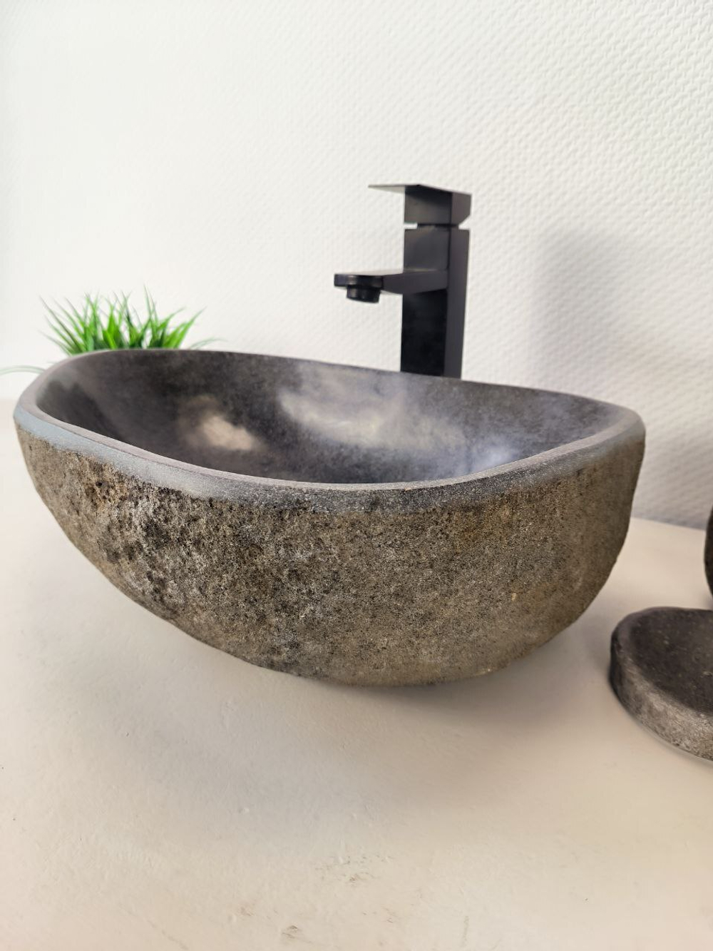 Раковина из речного камня RS-65985 45х34х15 из натурального камня