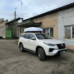 Автобокс Way-box Shuttle 800 на Toyota Fortuner