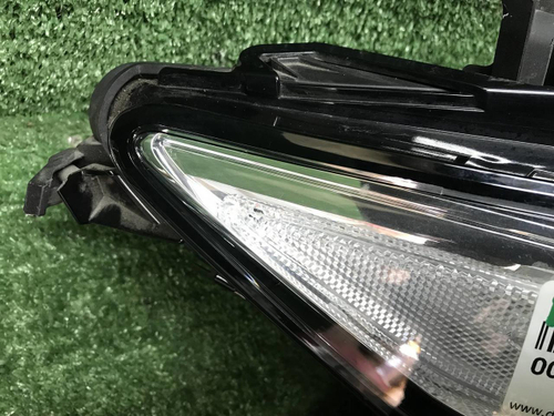 Фара правая Toyota Camry xv70 (2020-н.в.) LED