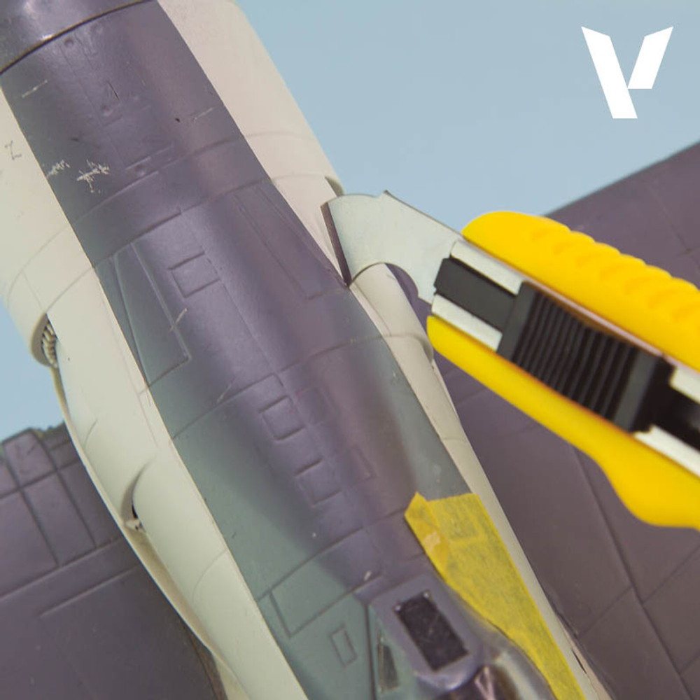 Plastic Cutter Scriber Tool & 5 Spare Blades