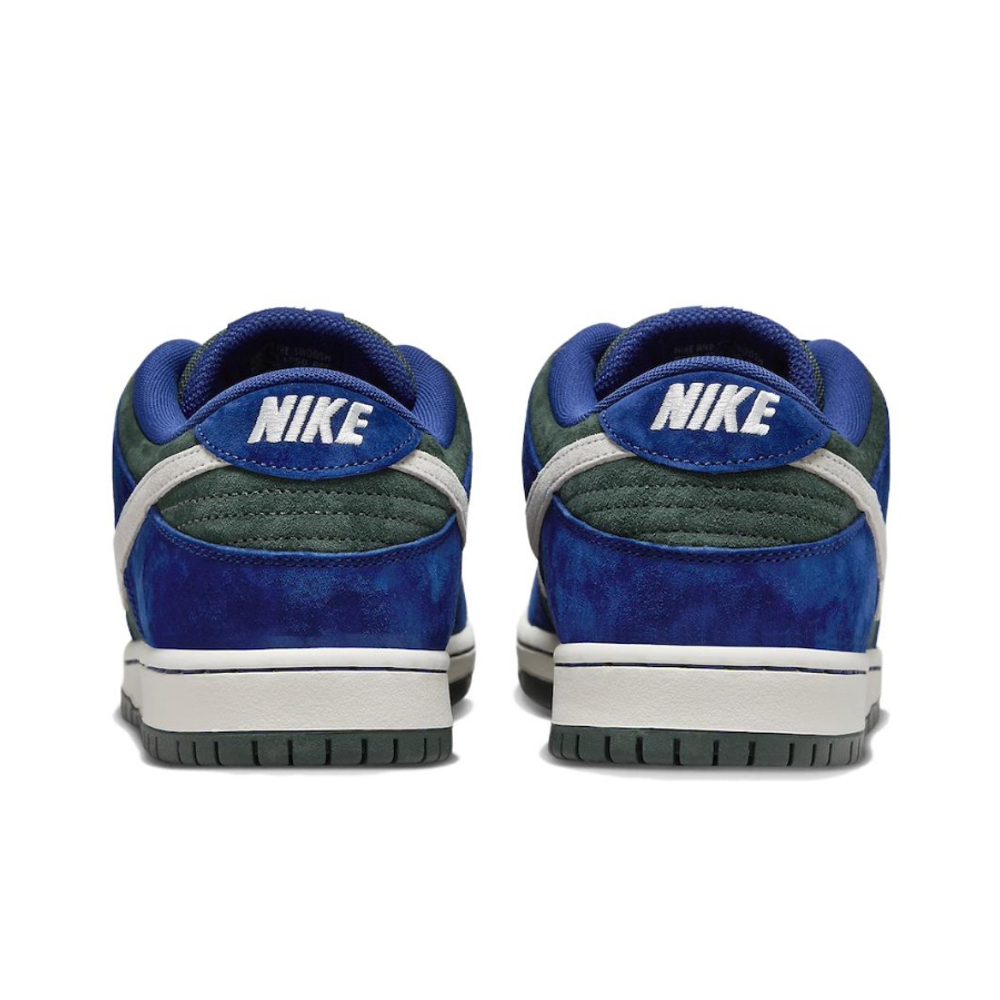 Кроссовки Nike SB Dunk Low 'Deep Royal Blue Vintage Green' HF3704-400