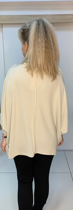 Нарядный блузон-пончо