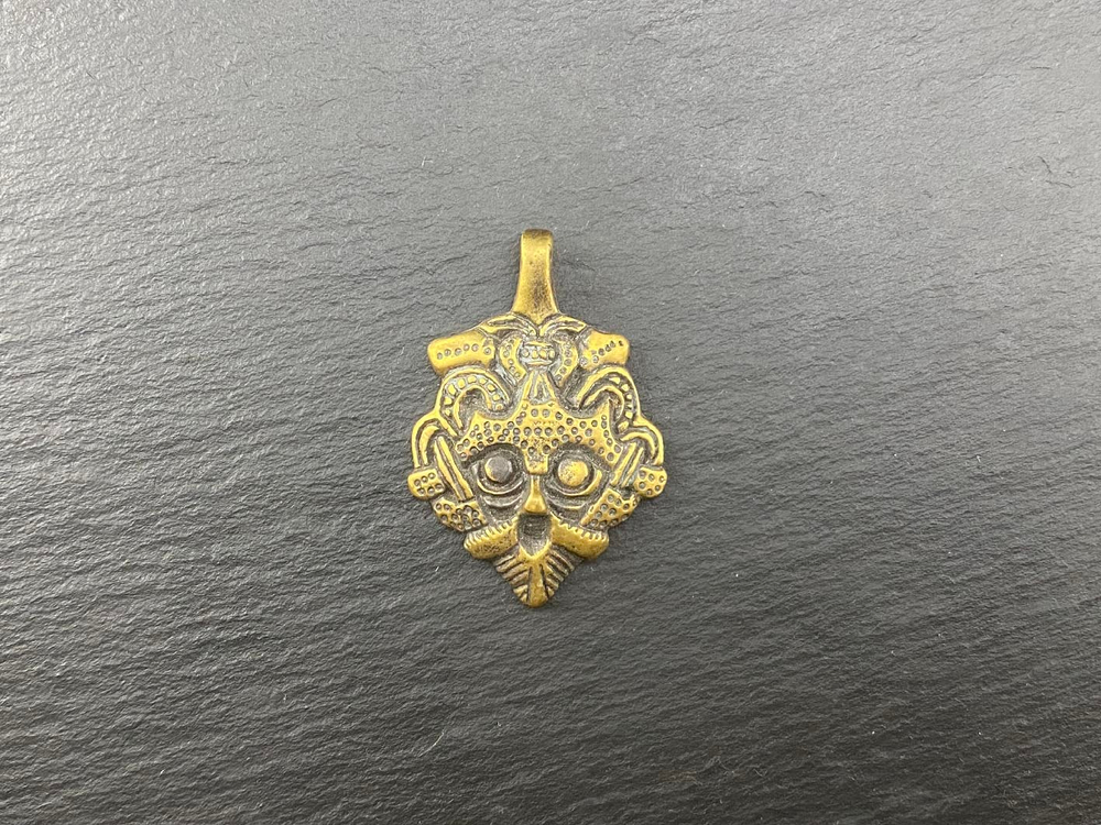 Подвеска. Гнездово 10 в.