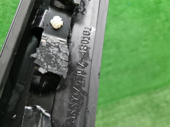 Спойлер крышки багажника правый Lexus RX 4 (15-22)