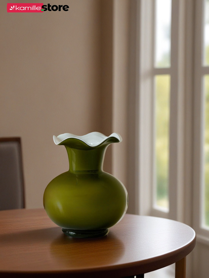 Ваза для цветов 20 см. стеклянная с волнистым горлышком