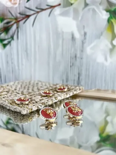 Декоративные металлические пуговицы на ножке