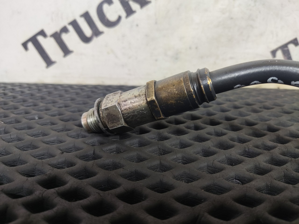 Трубка топливная