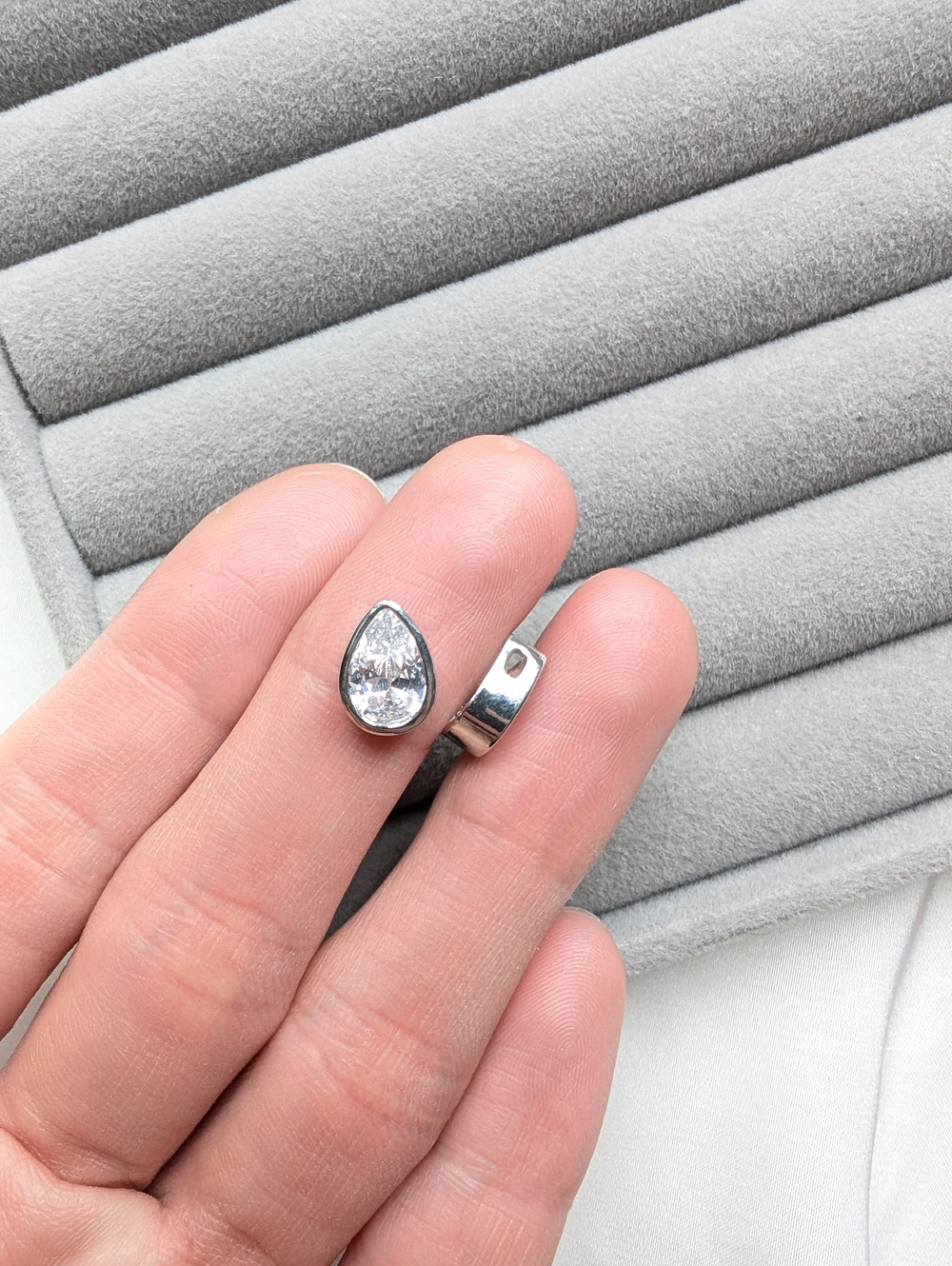 Подвеска капля 10.2*8.2мм