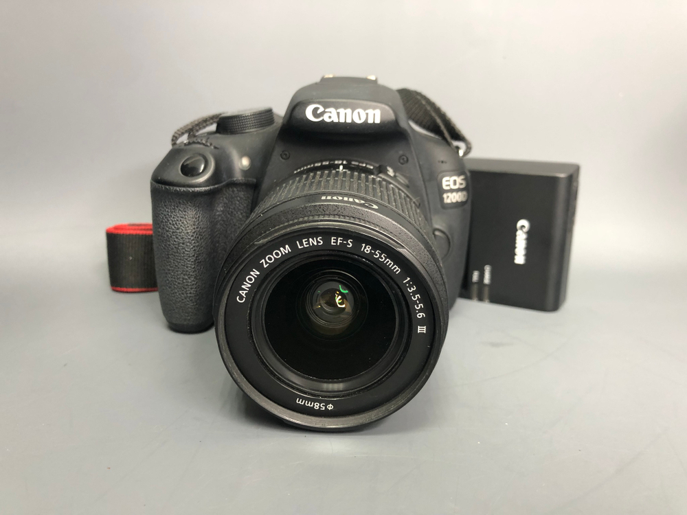 Canon 1200D Kit 18-55mm 3.5-5.6 III 13.000 кадров