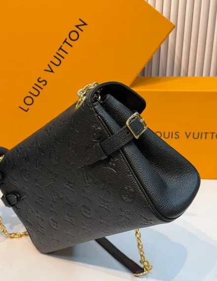 Сумка Louis Vuitton Anytime Flap