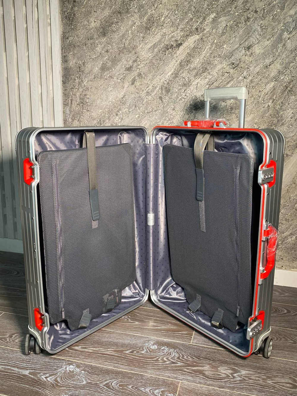 Чемодан Rimowa