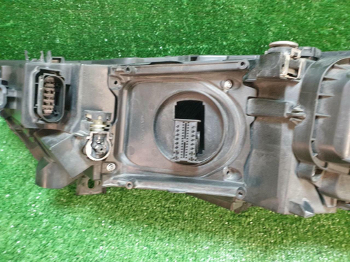 Фара правая Audi Q7 2 (2015-2019) LED