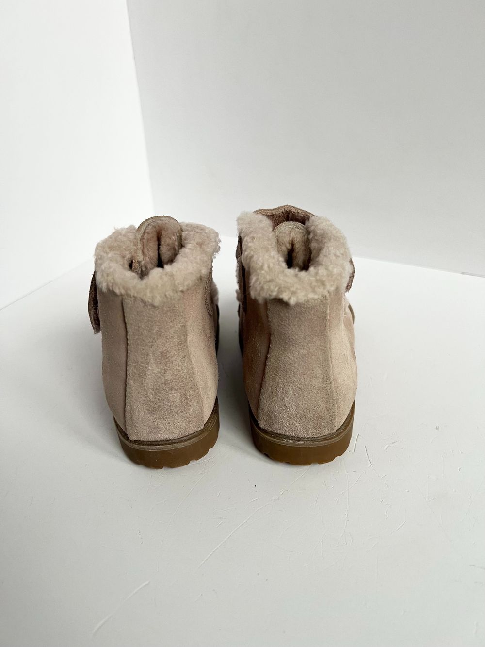 Зимние замшевые ботинки Age of Innocence, 21