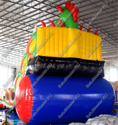 Батут-горка "Дракон 2", 10*5*8 м, с шипами