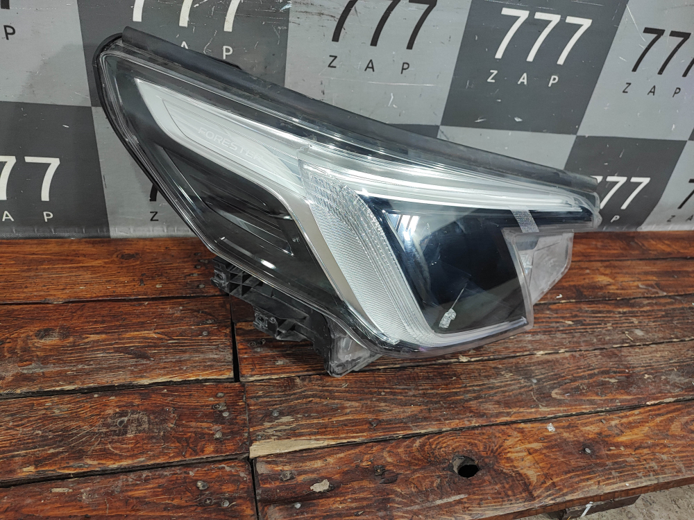 Фара правая Subaru Forester 5 (SK) 21-нв Б/У Оригинал 84002SJ620