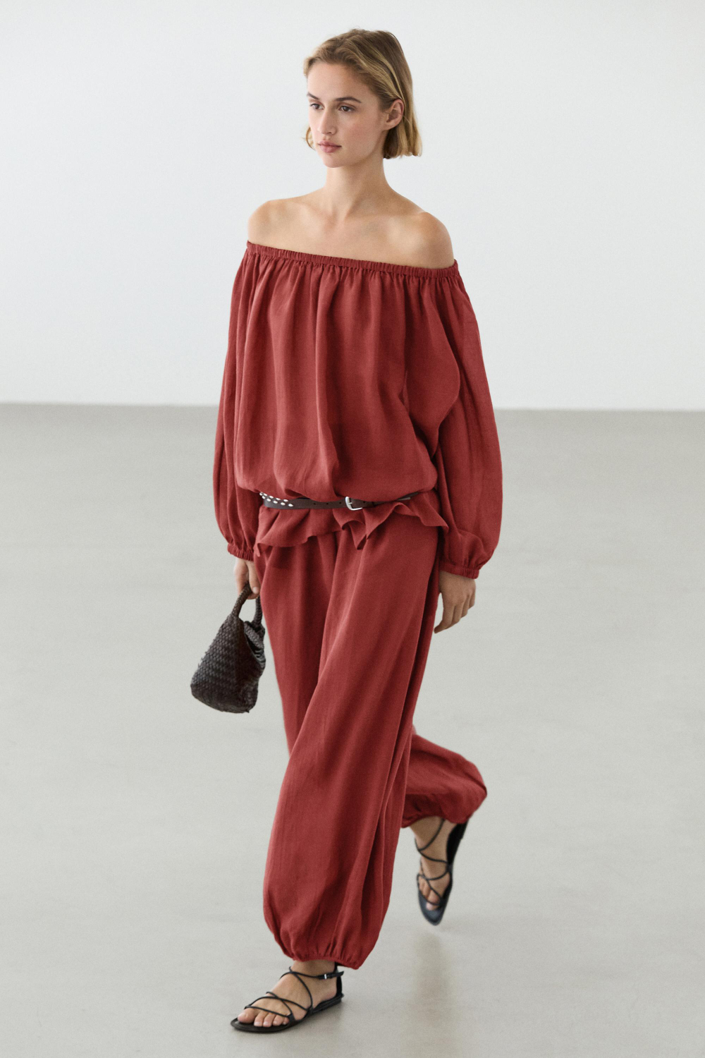 Massimo Dutti Блуза с широким воротником и драпировкой, красновато-коричневый