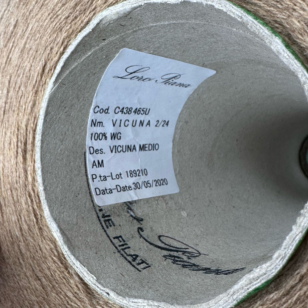 VICUNA - Loro Piana; 100% Викунья; 1200м/100гр; col.Vicuna Medio AM, цвет: натуральный, неокрашенный коричневый