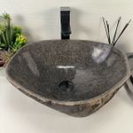 Раковина из речного камня RS-64889 45*39*15 0861