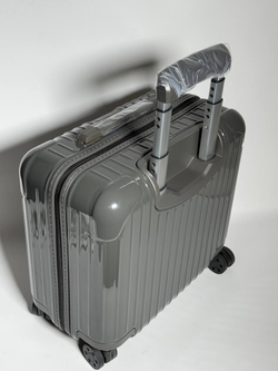 Чемодан Rimowa