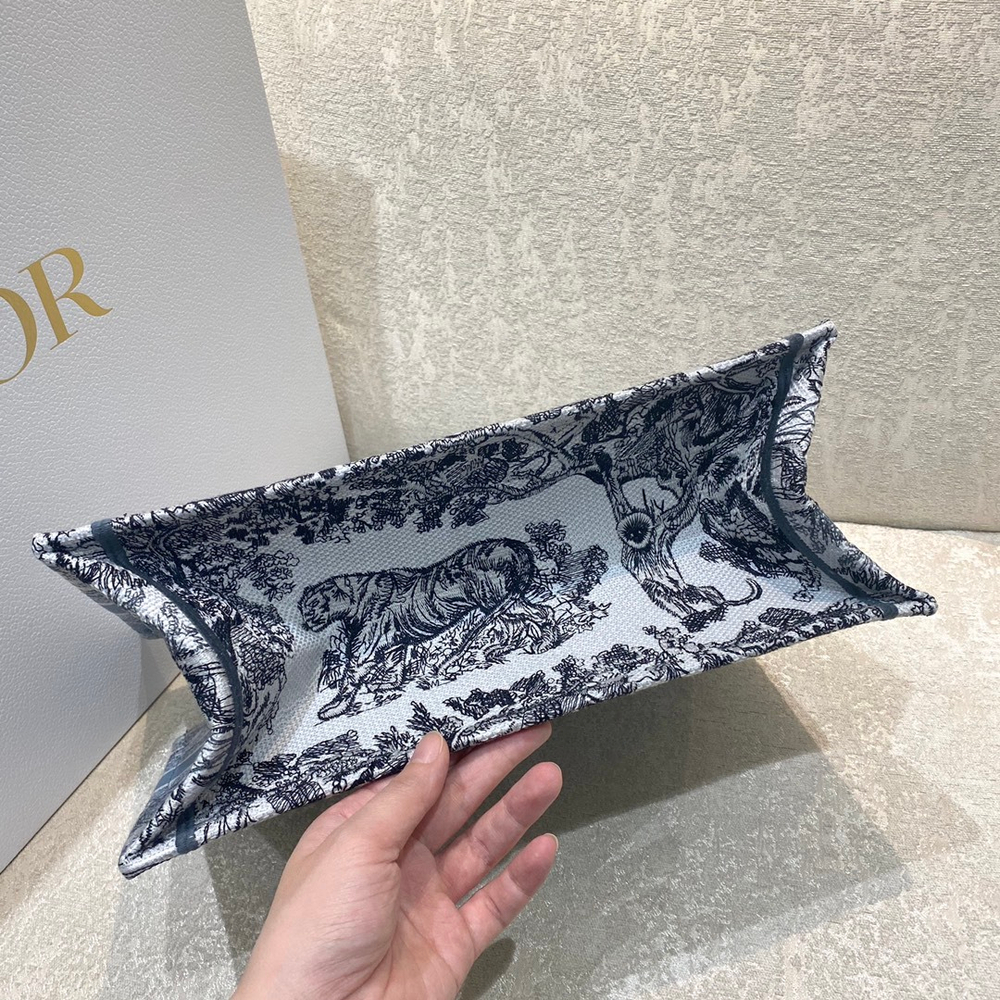 Christian Dior Book Tote 36 cm