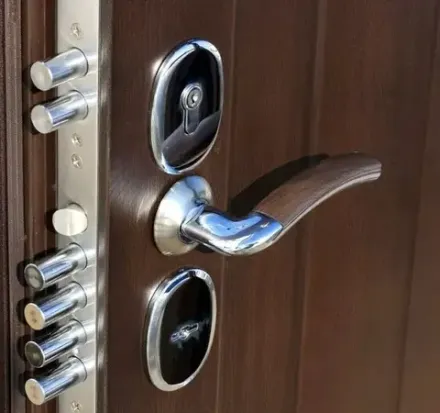 Замки дверные