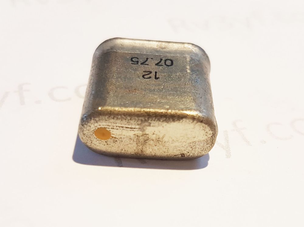 Кварц 12 КГц корпус Б1