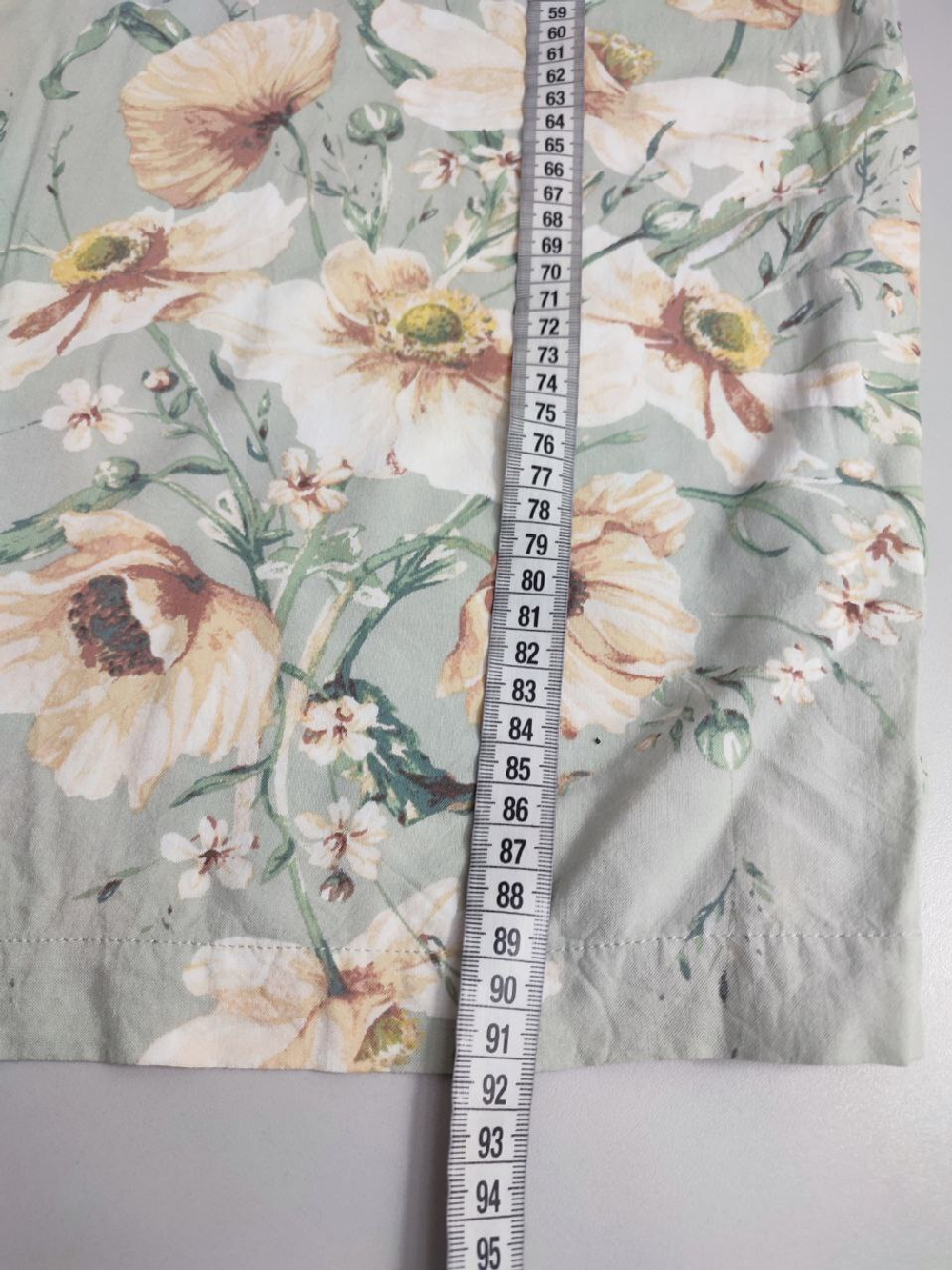 Платье H&M с принтом 48 размер