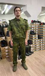 Офисный костюм / зеленый пиксель