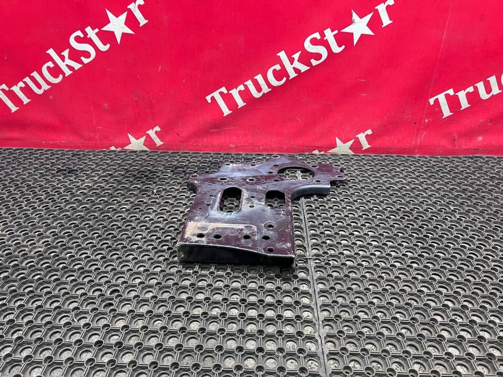 Кронштейн кабины передний правый 2023г.