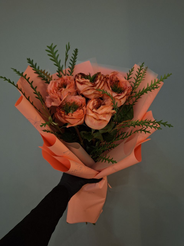 Букет роз "Мандарин Экспрешн"