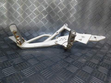 Подножки правые Kawasaki Ninja 400R ER400B (с кронштейном) 052357