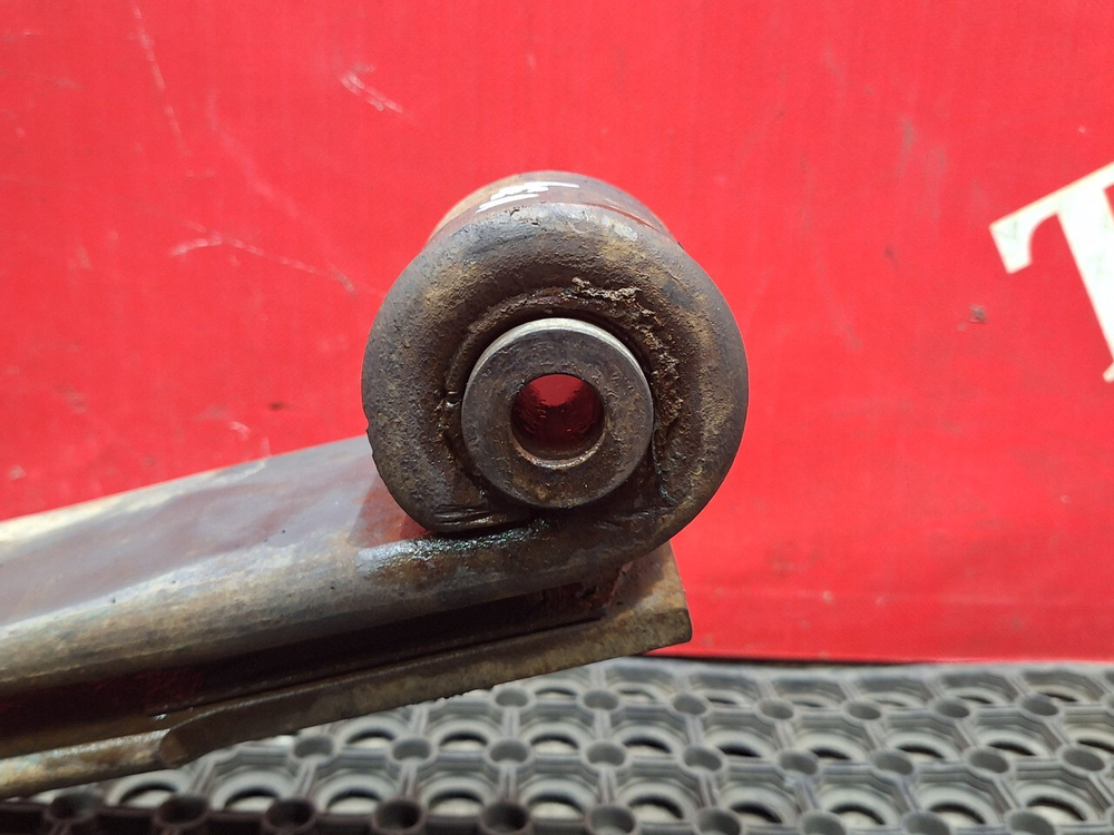 Рессора передняя