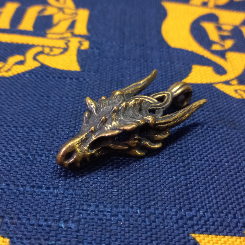 Подвеска. Череп Дракона