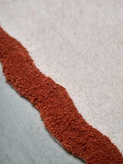 Коврик для ванной с кантом терракотового цвета из коллекции Trendy Ruffles, 50x80 см