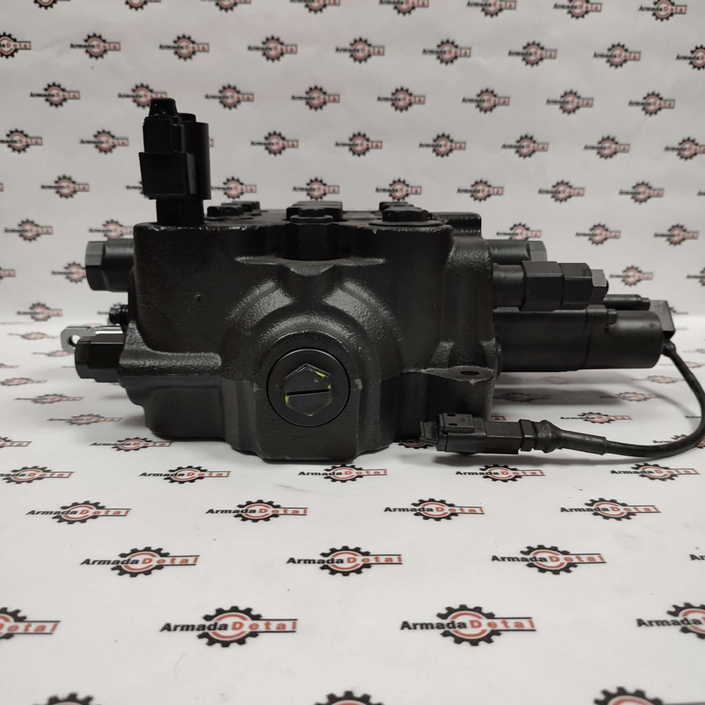 Распределитель фронтального ковша 3-х секционный jcb 3cx 4cx | 25/222579 | JCB