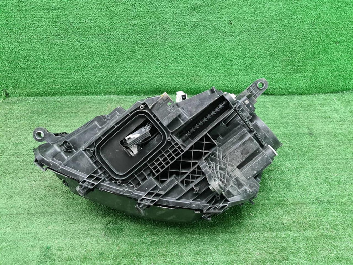 Фара правая Mercedes GLS x167 19-24 Multibeam LED